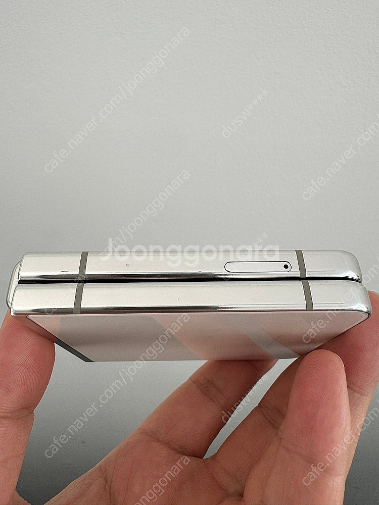 갤럭시Z플립5 화이트색상 512G 중고 단말기 판매합니...--8