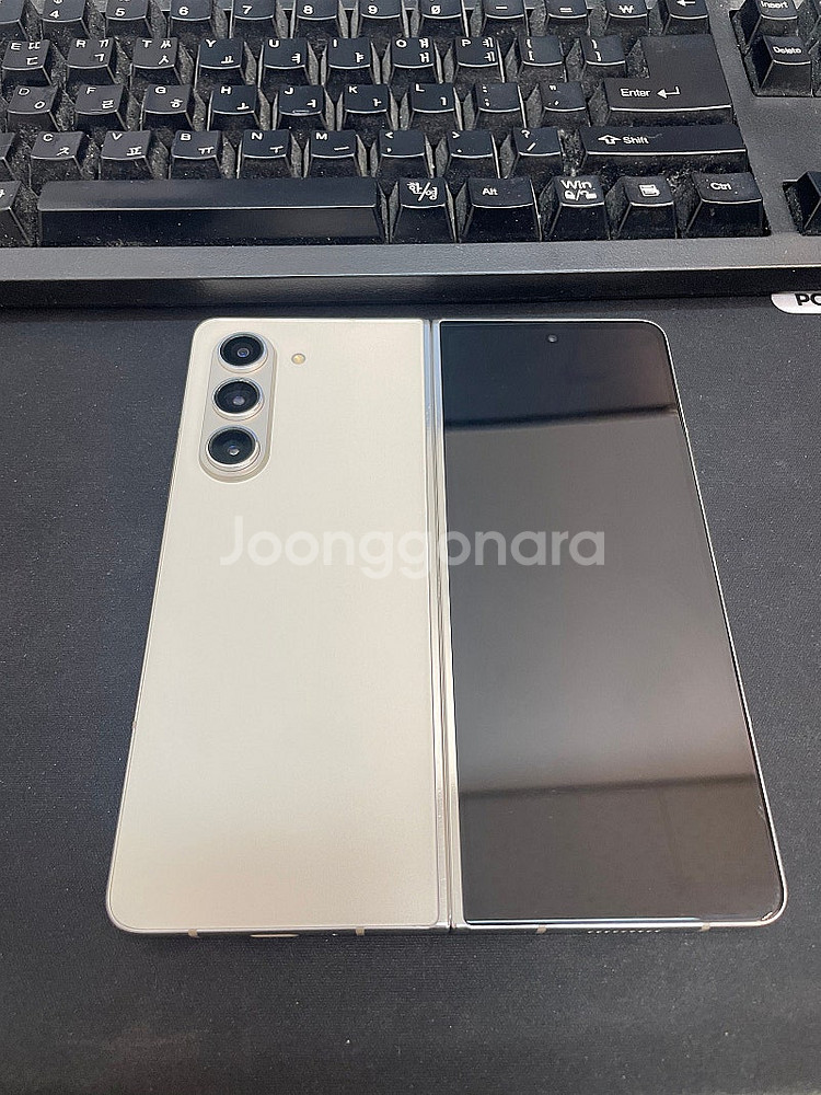 갤럭시Z폴드5 크림 512GB 무잔상 상태좋은 중고69...--0
