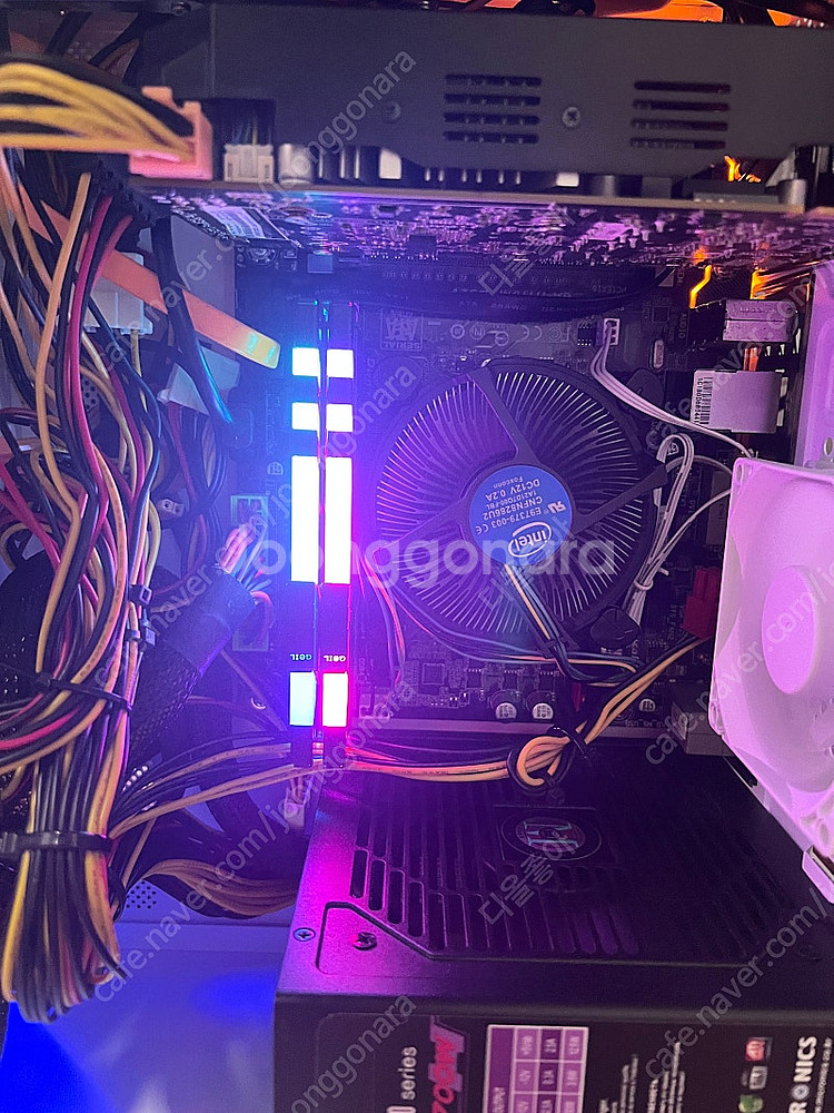게일 메모리 튜닝램 DDR4 8G x 2 16기가 팝니...--1
