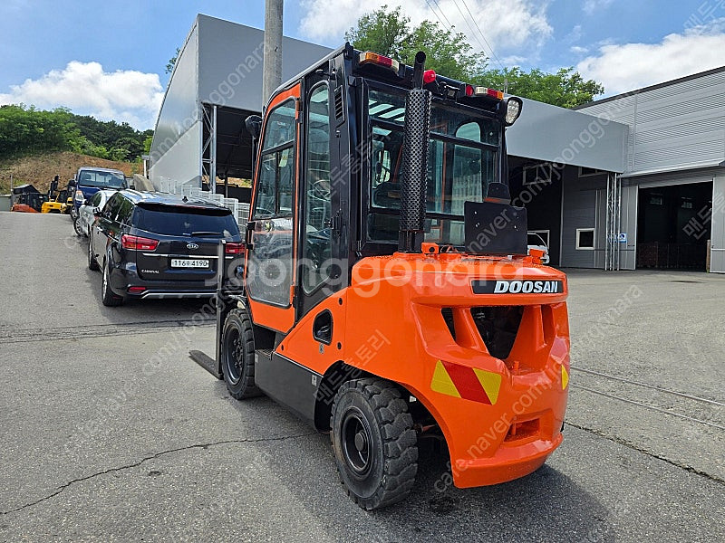 3톤 중고지게차 매물 떴다! 두산 D30S-7 자동발·...--4