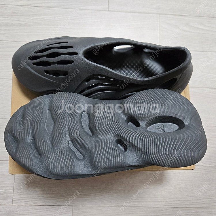 (중고)아디다스 이지 폼 러너 카본 265--2