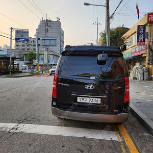 스타렉스현대순정캠핑카.20년7월.4WD.7만K. 검정색.상태최강 .판매합니다