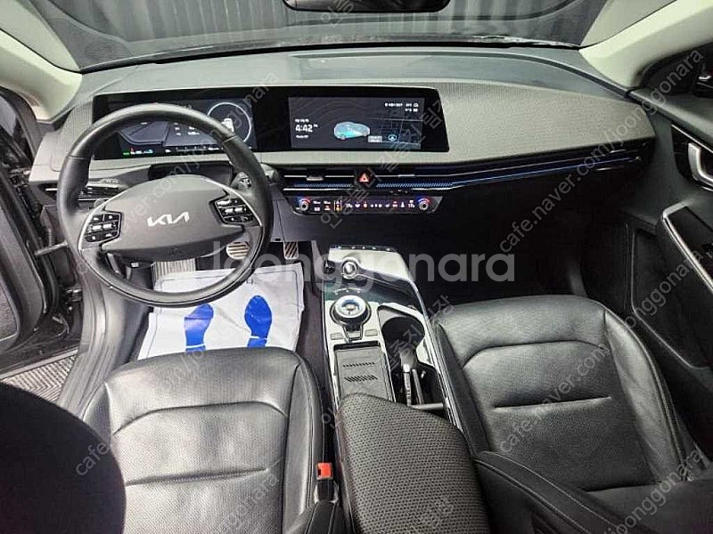 EV6 중고 EV6 중고차 회색 2022년식 롱레인지 어스 실매물중고차--9