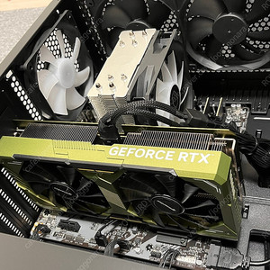 7500F 4070super 32GB 본체 PC 팝니다.