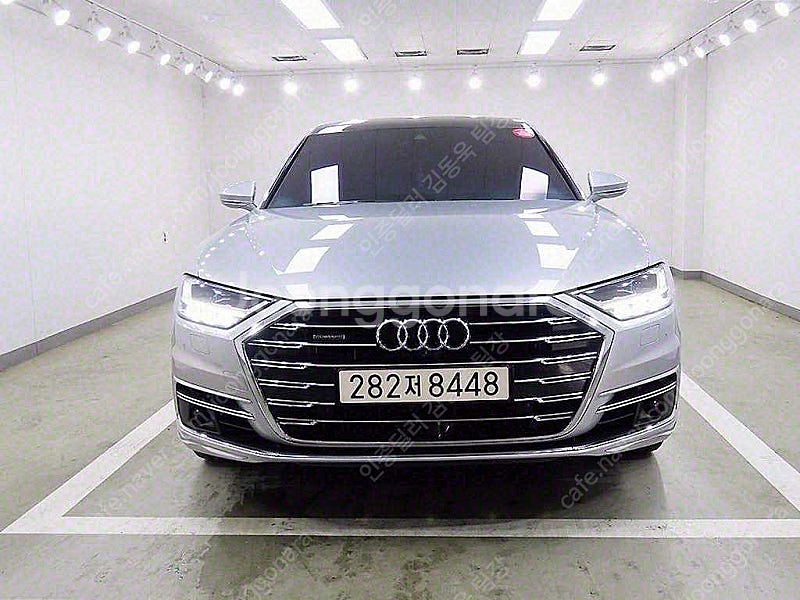 74,131 km 아우디 A8 중고 21년식 60 TF...--6