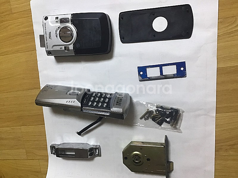 광주광역시 밀레 디지털 도어락 번호키 팝니다 자가설치가...--0