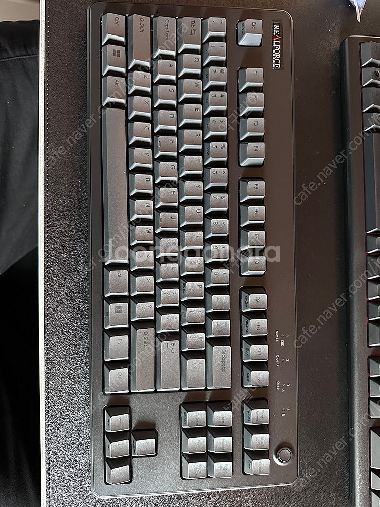 리얼포스R3 블루투스 45g 텐키리스 블랙 풀박스 팝니...--2