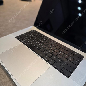 맥북프로 M3 MAX 16인치 실버 판매합니다 (14c/30c/36g/1tb)