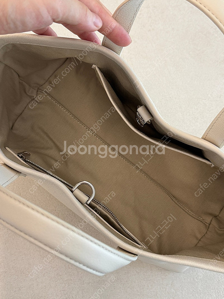 베뉴엣 노트백 크림--3