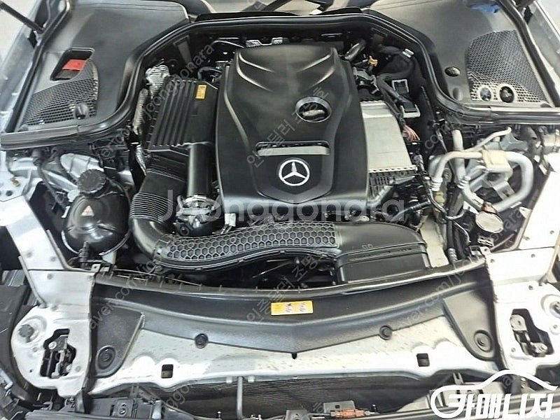 [벤츠]E-클래스 W213 E300 아방가르드 (5인승...--5