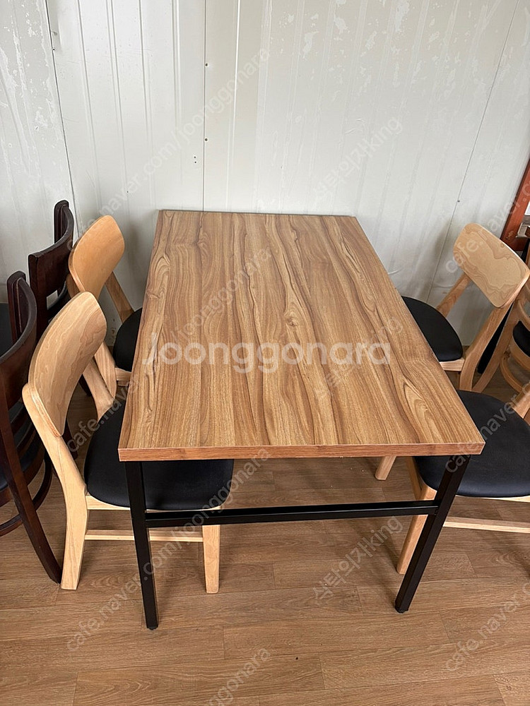 김밥집 분식집 마라탕 식당에서 쓰는 테이블 저렴하게 드립니다. 주문제작 가능--0