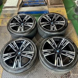 20인치 BMW G70 I7 M퍼포먼스 809M st 신품휠 중고타이어 조합 1대분 팝니다