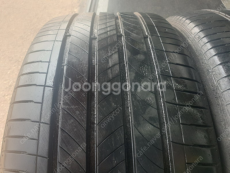 245 45 18 한국 벤투스 S2 AS 중고타이어 4...--1