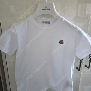 몽클레어키즈 8y 반팔 화이트 티셔츠 130cm