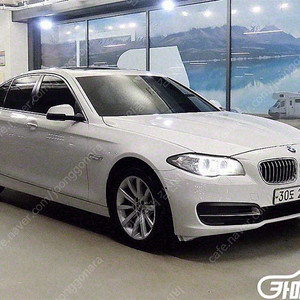 수원중고차 5시리즈 (F10) 528i xDrive (5인승) 2015 년식 흰색 중고자동차 가성비