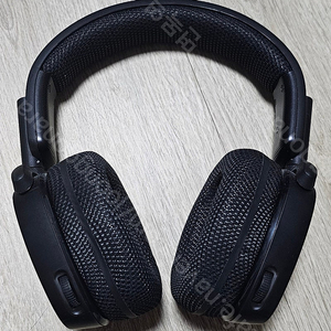 ROCCAT 헤드셋 SYN PRO AIR 풀박스 + 거치대 택포 5.0팝니다