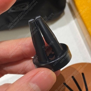 아쿠아디파르마 차량용 방향제 순정클립 삽니다.