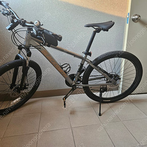 블랙스미스 페트론 5세대 M1 26인치 초등학생 어린이 여성 입문용 MTB 팝니다. 24년 6.26일 구매