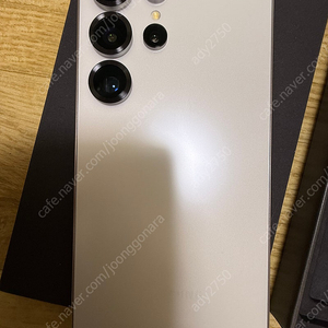 갤럭시s25 울트라 256GB 화이트실버 팝니다.(실사용2개월)