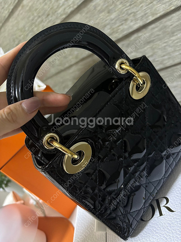 레이디디올 미니 디올 페이던트 블랙(가격내림)--2