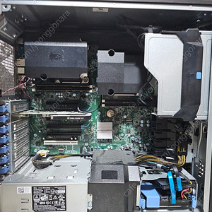 DELL T7810
