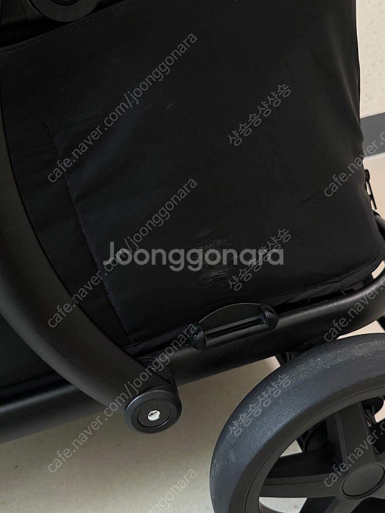 폼포라펫 클래식 웨건 저상형 강아지유모차 판매 (딥블랙...--5
