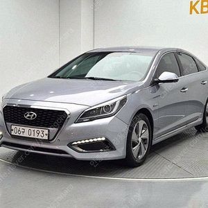 현대 쏘나타 중고 쏘나타 LF 쏘나타 하이브리드 회색 2017년식 2.0 프리미엄 스페셜 중고자동차
