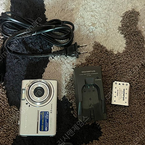 올림푸스 Fe-190 레트로 디카 똑딱이 팝니다