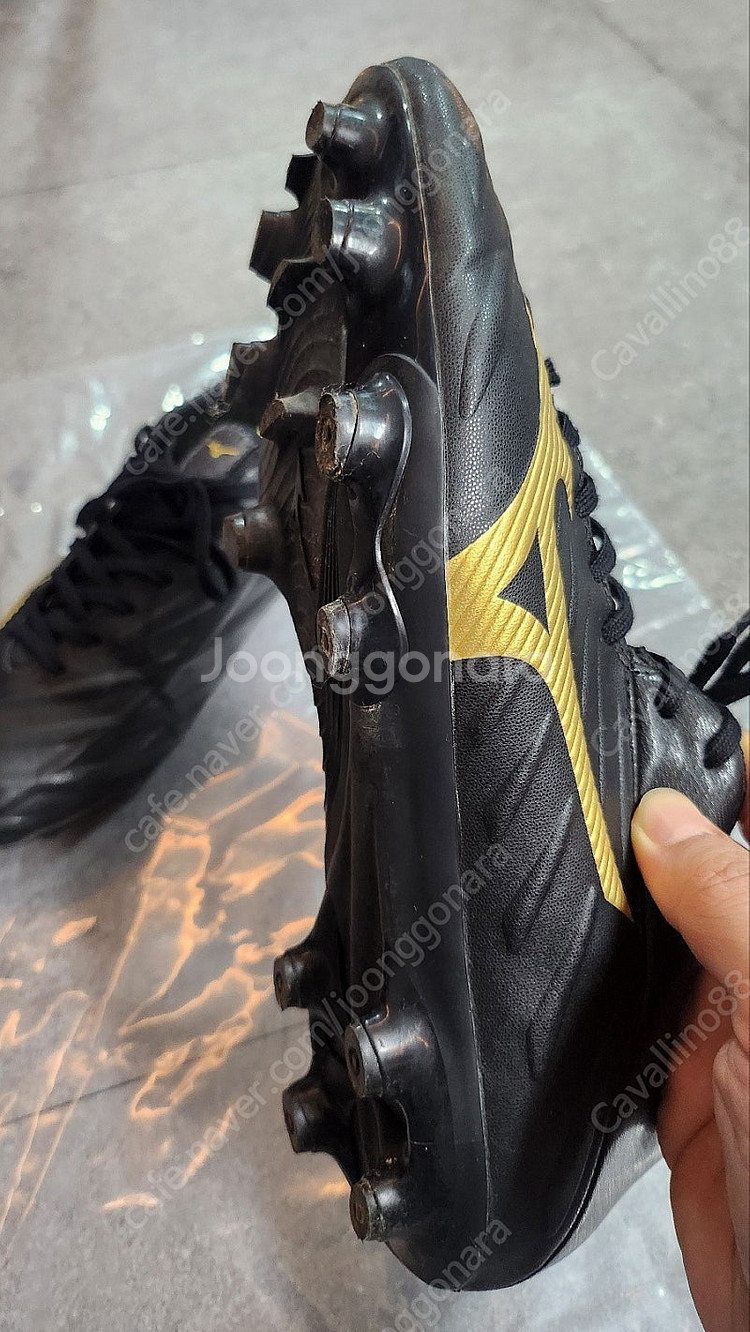 미즈노 레뷸라 V3 AG (270 SIZE)--7