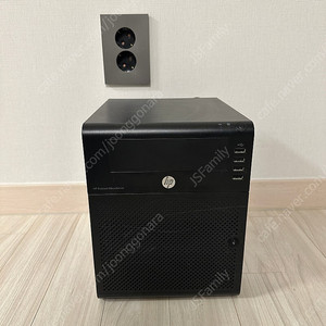 HP N54L Micro Server (8GB ECC Ram, WD Red 2TB HDD 2EA)