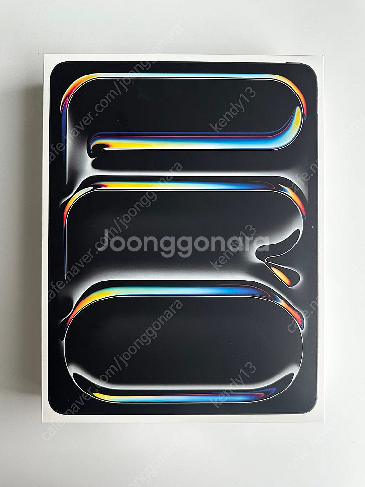 아이패드 프로 13 M4 칩 256GB 미개봉--1