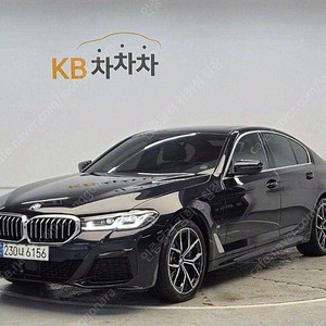 BMW 5시리즈 중고 BMW 중고 5시리즈 중고차 할부 검정색 2021년식 31,836km 530e M 스포츠 중고차 시세비교