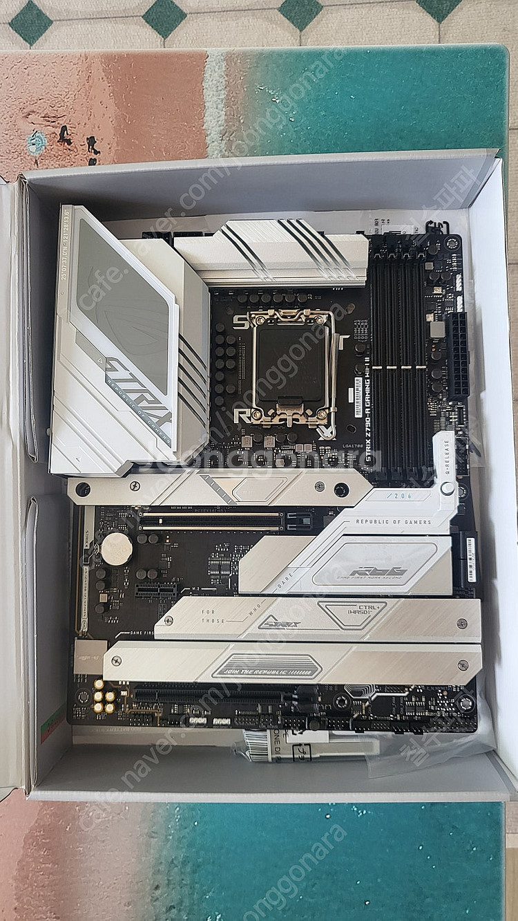 ASUS Rog Strix Z790-A Gaming W...--1