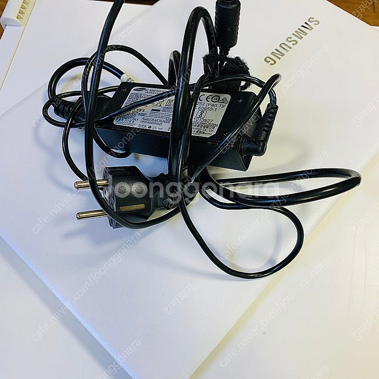 삼성 노트북9 NT900X3L-K24W 8만원 팝니다--4