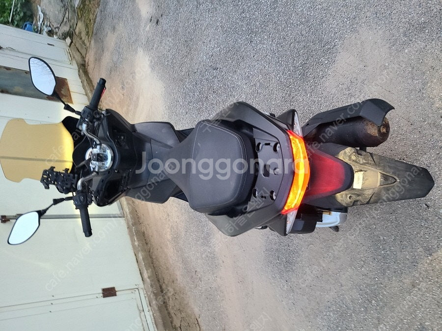 17년식 pcx 키로수 많은거 판매 합니다--3