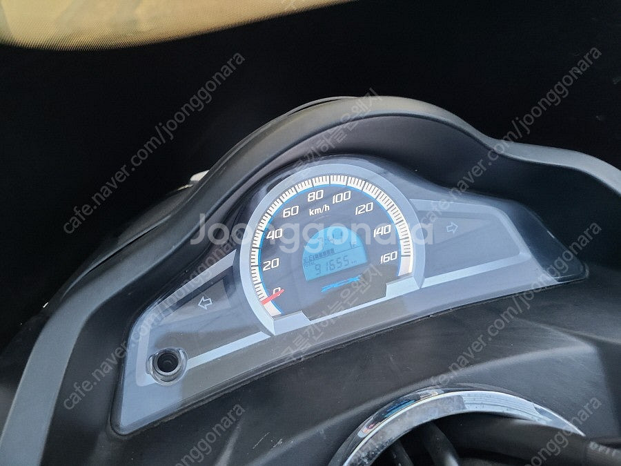 17년식 pcx 키로수 많은거 판매 합니다--6