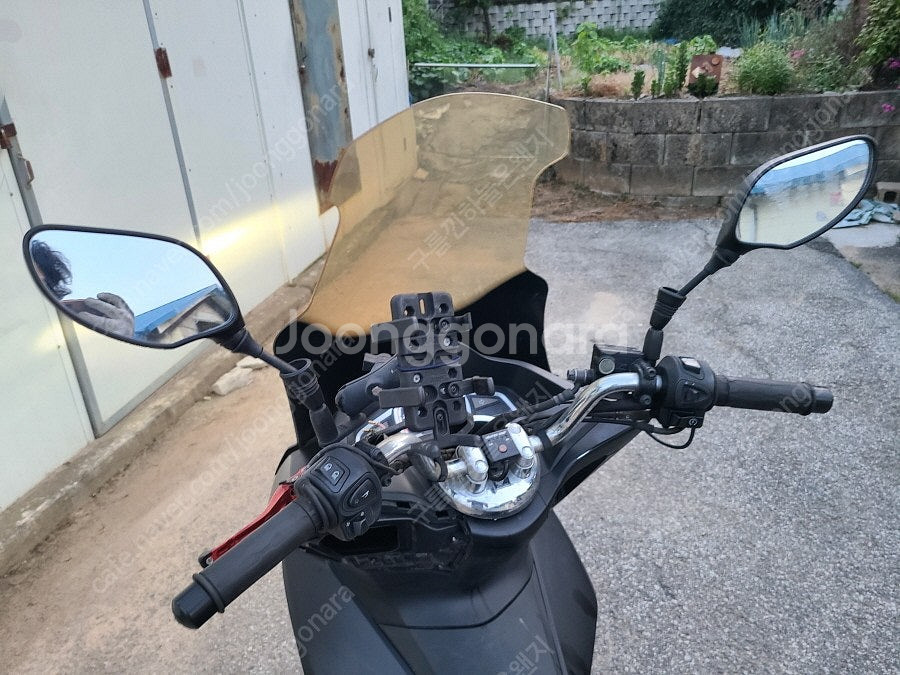 17년식 pcx 키로수 많은거 판매 합니다--7