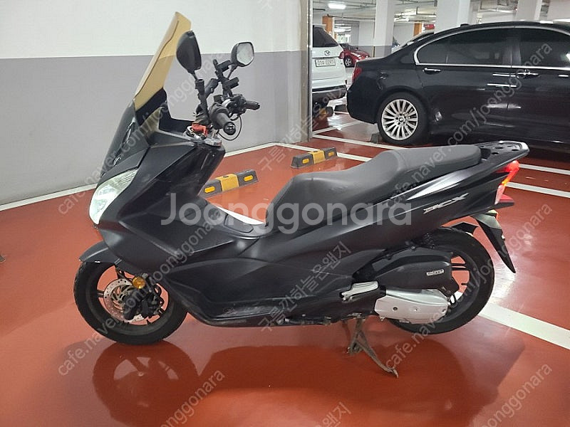 17년식 pcx 키로수 많은거 판매 합니다--0