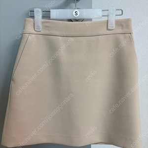 시에 s/s 라일리미니스커트 베이지 s 1회착용