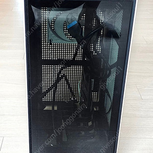 NZXT H1 V1 PC 케이스 판매합니다.