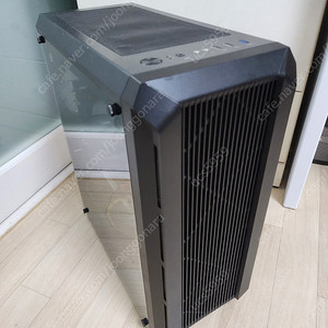 라이젠 7500F RX5700XT 게이밍PC를 판매합니다