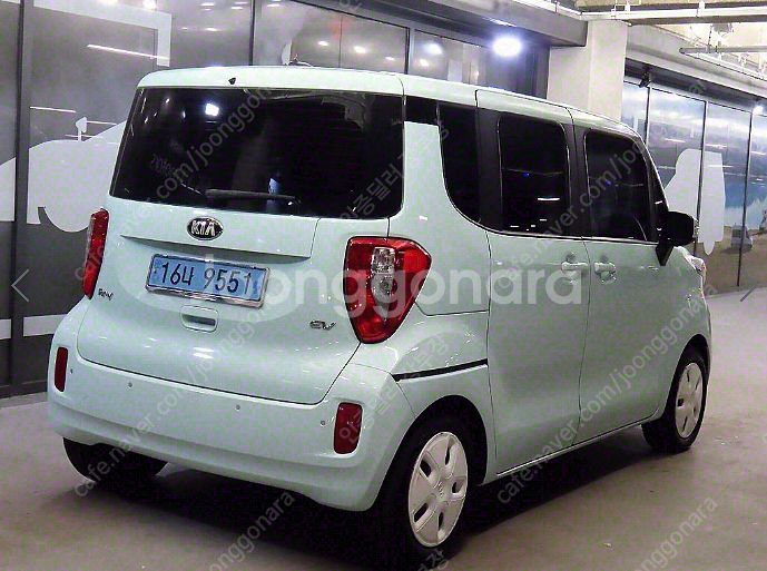 레이중고차시세 주행거리 짧은 차량! 깨끗하게 관리 잘된 전기차입니다! 강추!--9