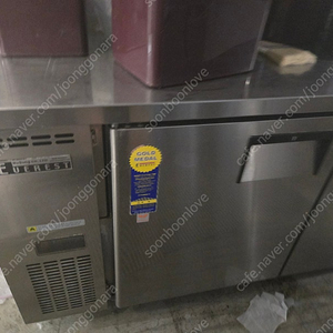 2021년식 에베레스트 간냉식 테이블 냉장고 (서울 성수동)