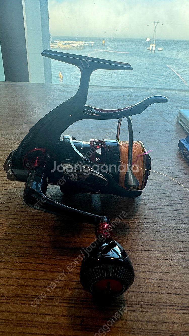 다이와 15토너먼트 경기릴 정품 판매 합니다--1