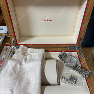 오메가 드빌 프레스티지 36.8mm 오토