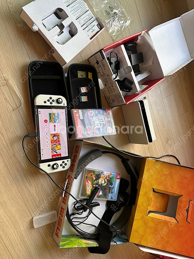 닌텐도 스위치 OLED 화이트 (+동물의 숲, 링피트,...--2