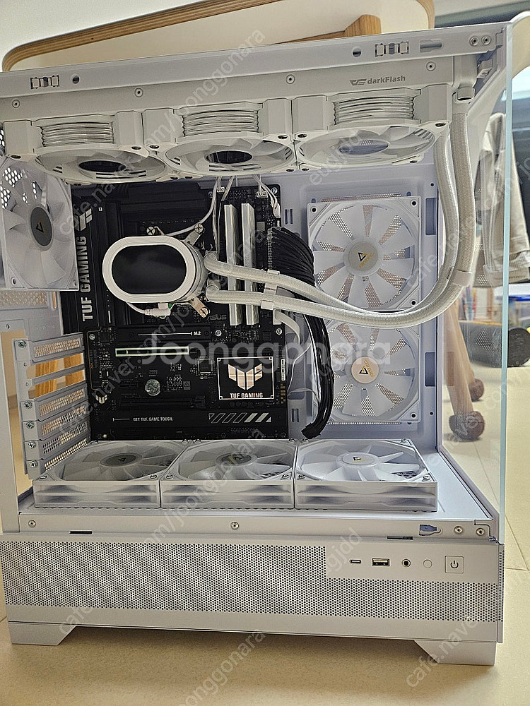9950x3d, b850 wifi, 48gb, rtx5...--1