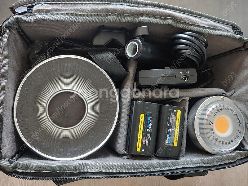 [직거래-부천] 고독스 godox ML60 카메라 조명...--3