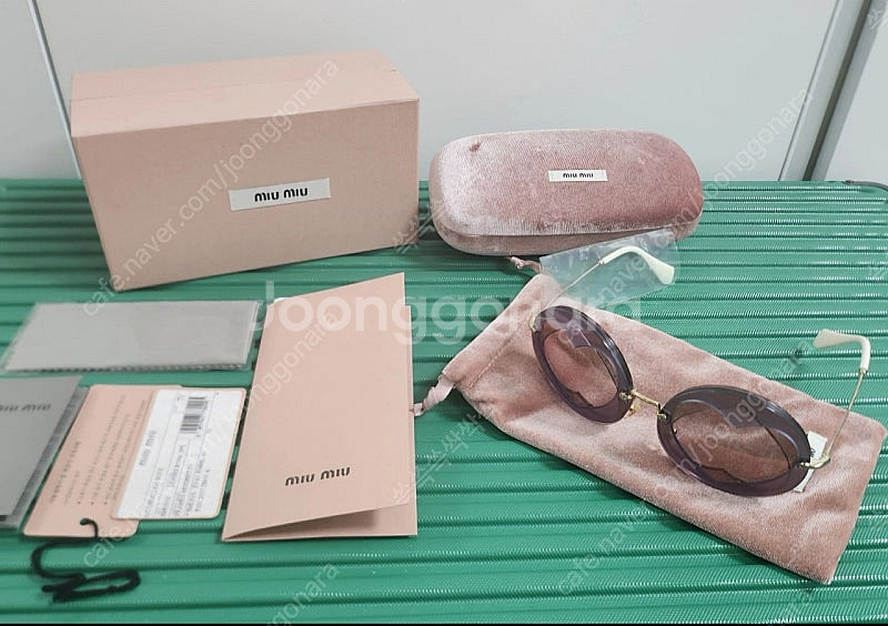 미우미우 하트 선글라스 miumiu heart roun...--3