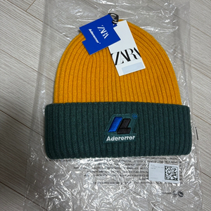 아더에러 X 자라 콜라보 비니 새상품 판매 !﻿